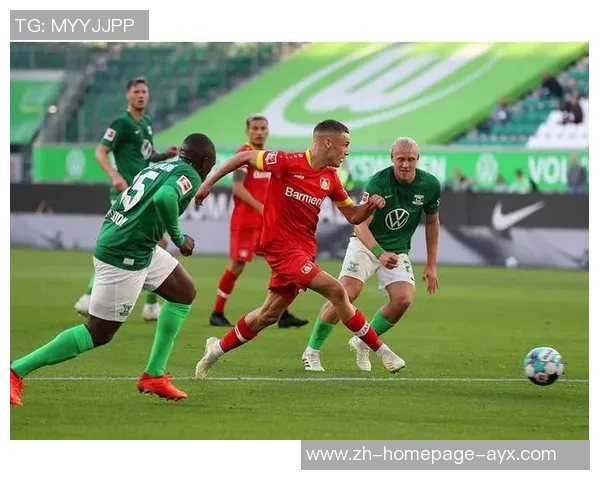 骨头与科米尔二番战激战再续谁能笑到最后的巅峰对决